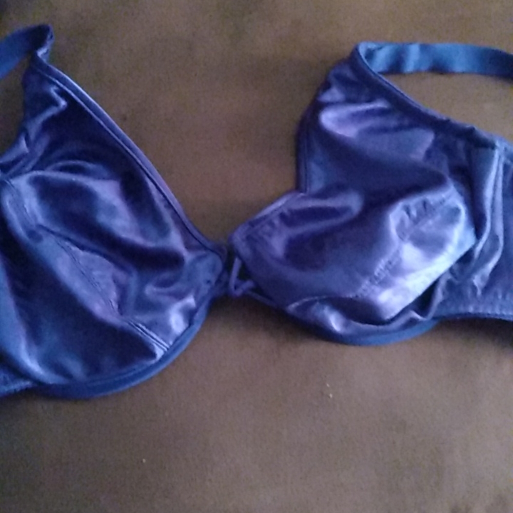 COPY - Vintage Vanity Fair Blue Satin Underwire Bra 36C